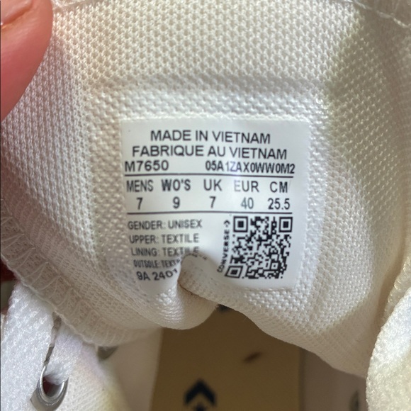 Converse White Canvas Sneakers with Red and Blue Stripes Unisex - Picture 3 of 6